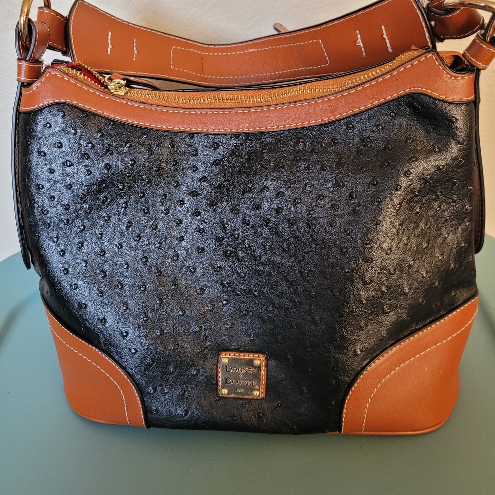 Dooney & Bourke Vintage Black/Tan Textured/Ostrich Print Shoulder Bag OS